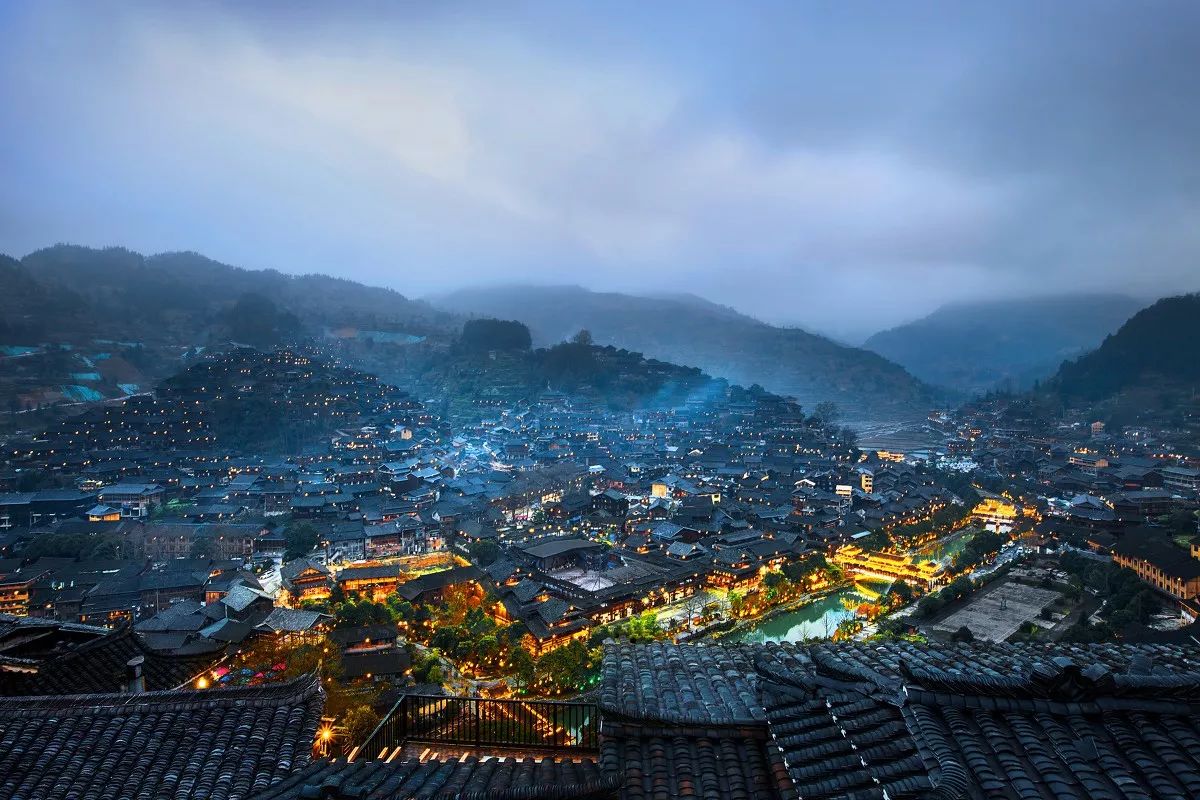 古鎮(zhèn)游玩，有一種說(shuō)走就走的旅行