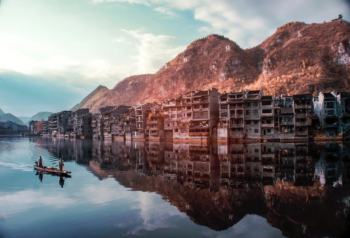 古鎮(zhèn)游玩，有一種說(shuō)走就走的旅行