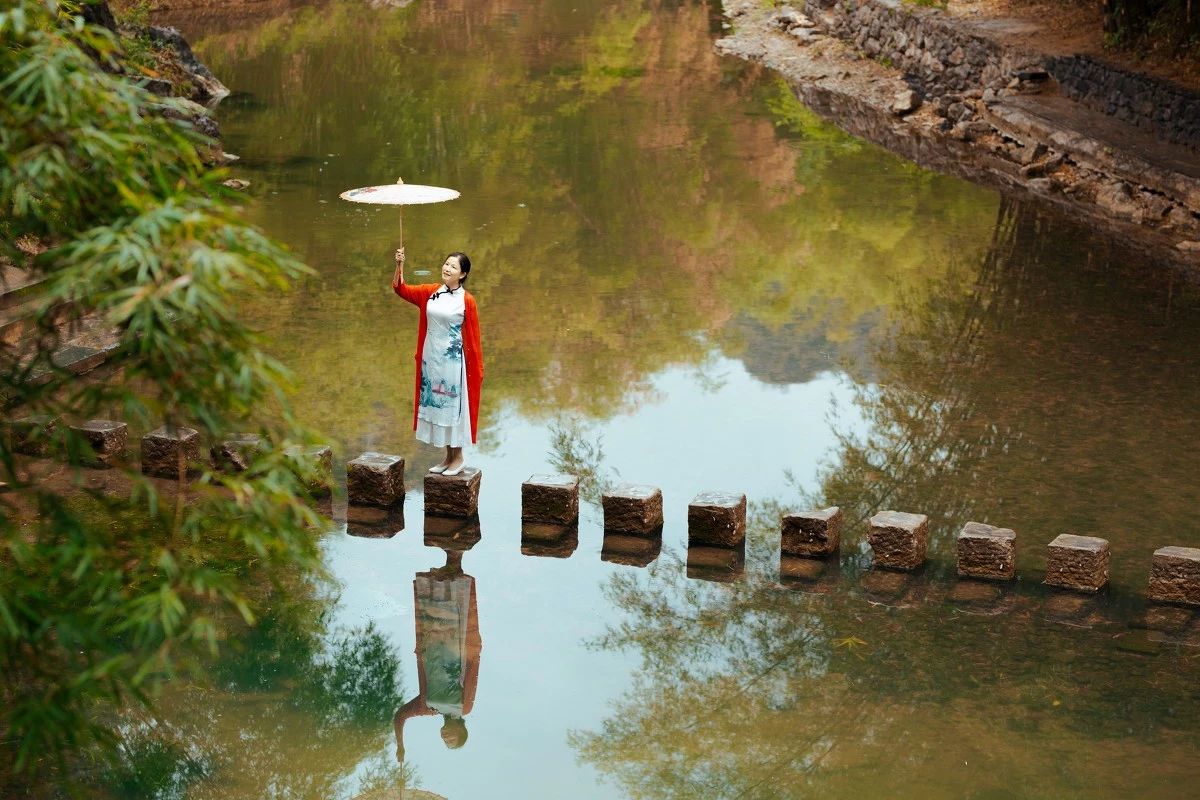 古鎮(zhèn)游玩，有一種說(shuō)走就走的旅行