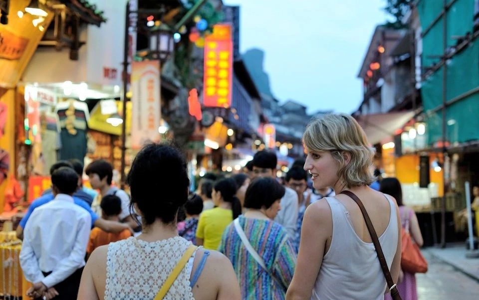 古鎮(zhèn)游玩，有一種說(shuō)走就走的旅行