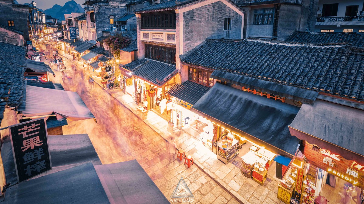 古鎮(zhèn)游玩，有一種說(shuō)走就走的旅行