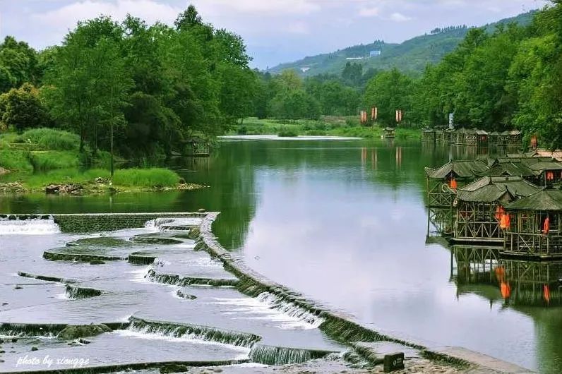 古鎮(zhèn)情懷：30個(gè)古鎮(zhèn)愿有人與你一起踏足！