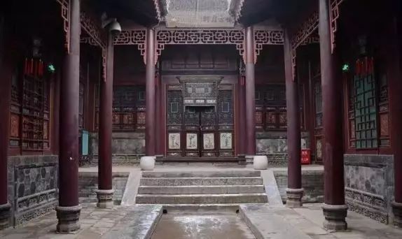 《那年花開(kāi)月正圓》吳家東院和周家大院設(shè)計(jì)