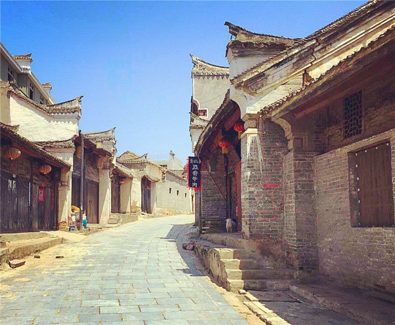 一腳踏三省之地——荊紫關鎮