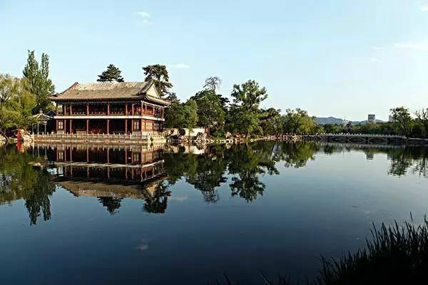 中國古建筑四大類別 北京四合院徽州民居陜北窯