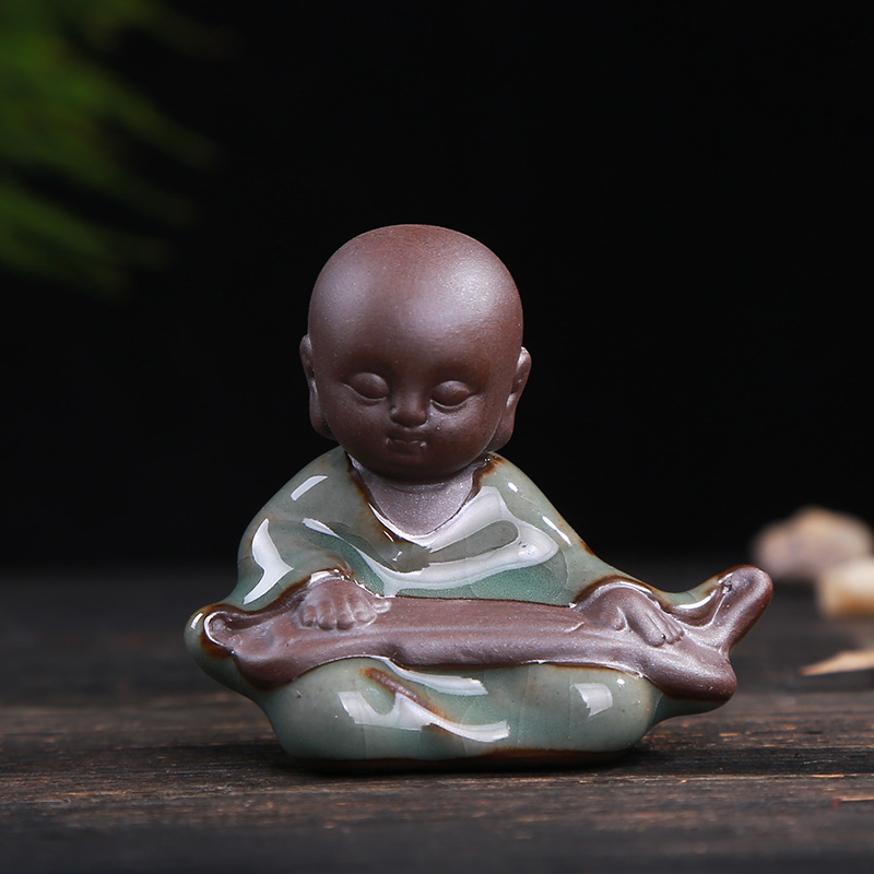 別具風(fēng)味的文竹陶瓷盆景，禪意小和尚盆景圖片