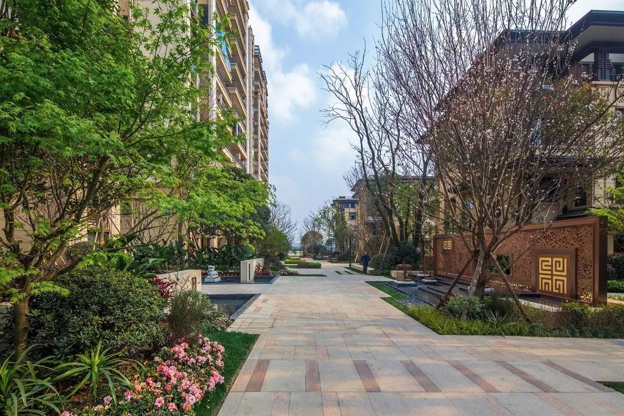 龍湖五維景觀·人文，歷史不說話全在建筑