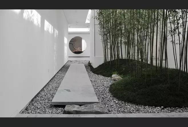 園林景觀設計中的一條漂亮旱溪