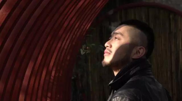 上山上去生活吧，上山上迎你還家！