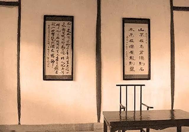 名人書房欣賞:遠離塵世的一個美妙的書房