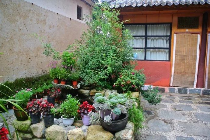 “中國最美寺院”寂照庵，房子象征著家是情感