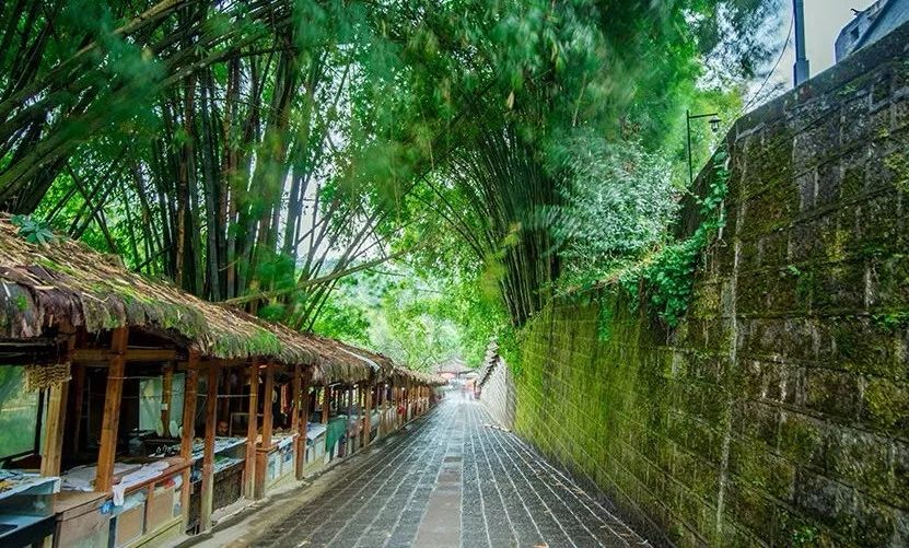 漫宿·見(jiàn)山，在古鎮(zhèn)享受寧?kù)o而恬淡的時(shí)光