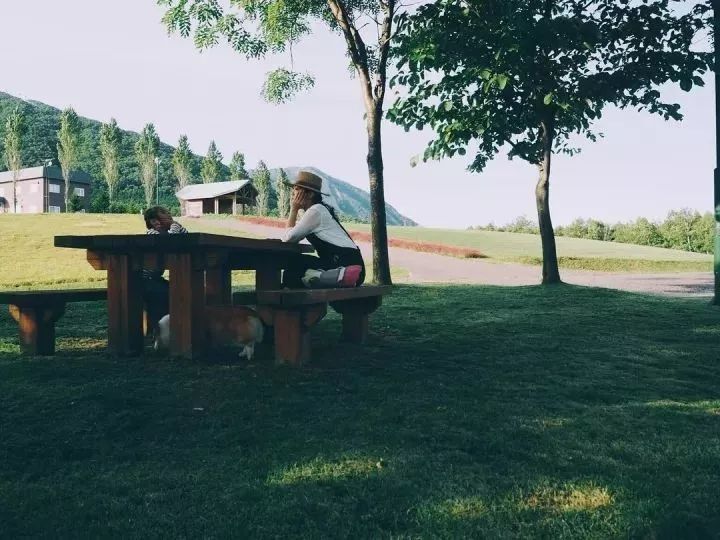 北海道的海濱小鎮，一家四口的日子才最幸福