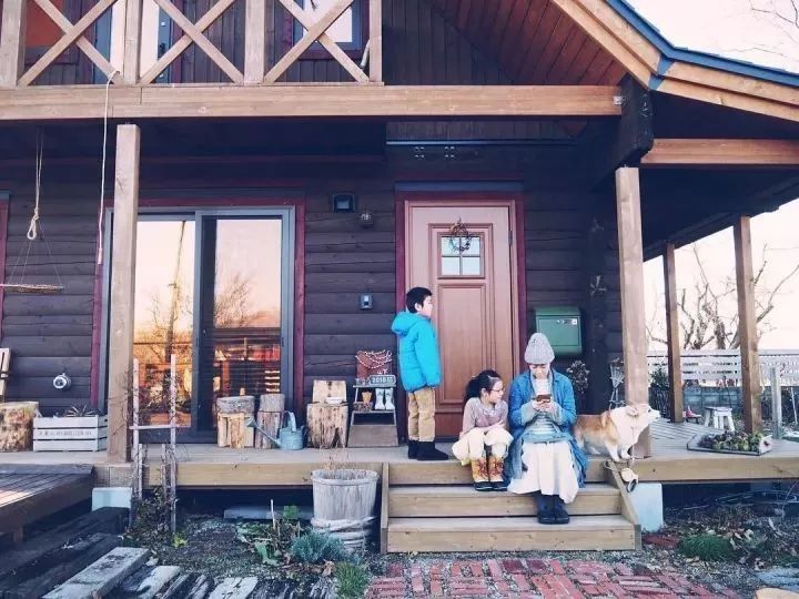 北海道的海濱小鎮，一家四口的日子才最幸福