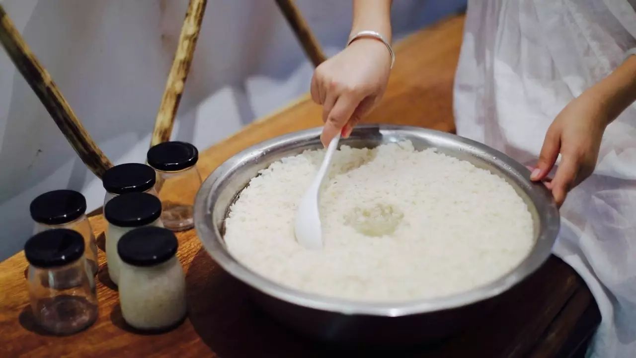 雪坑村·美客愛(ài)途，愛(ài)上美麗的客居地和旅途故事