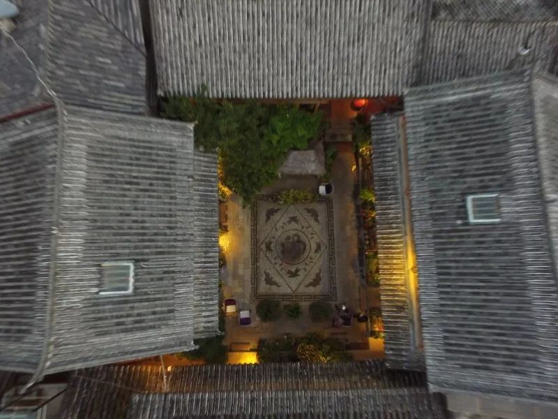 麗江束河無爾，在這里帶著夢想開花棲居