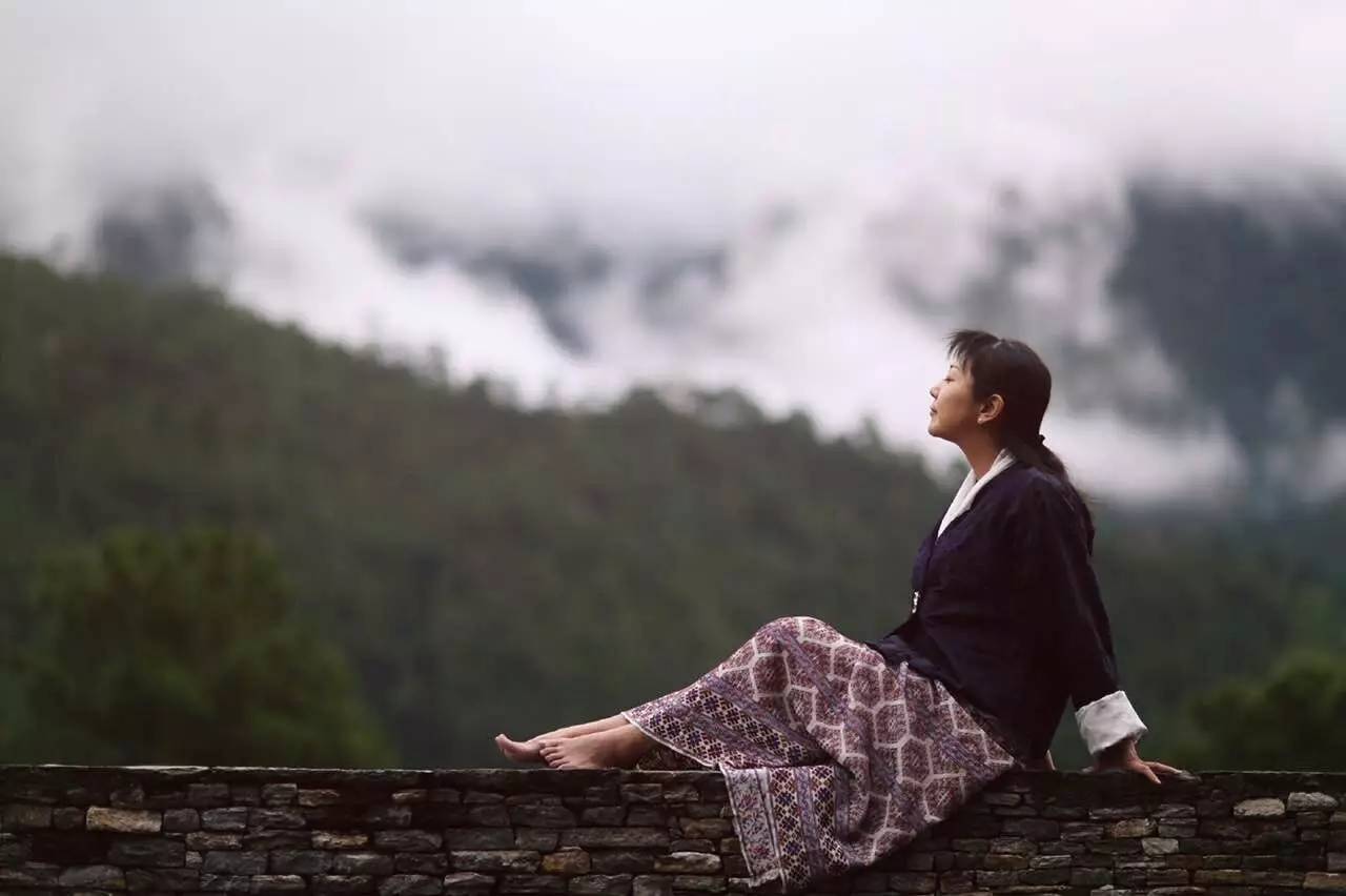 塘棲古鎮小茶姑娘，古鎮溪邊沐浴清風滌蕩心靈