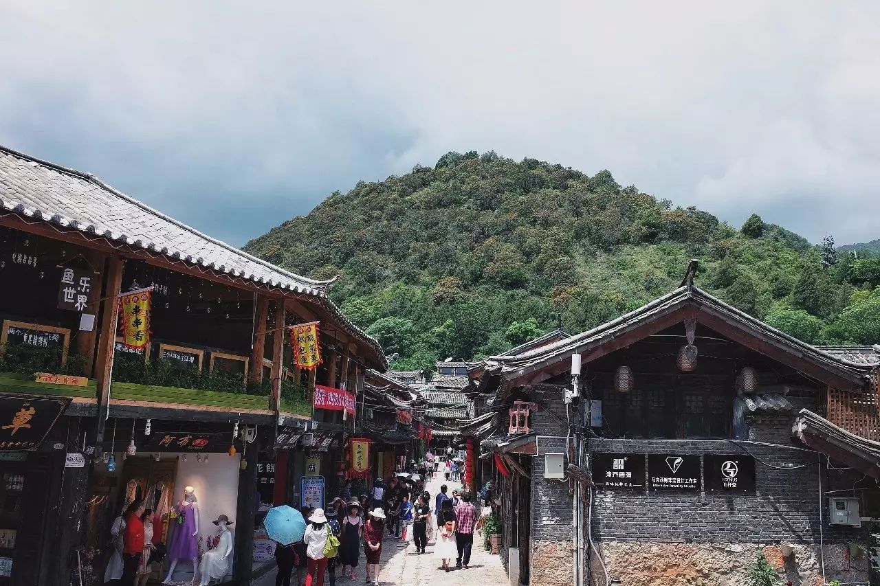 松贊麗江林卡，歷經千百年歲月流淌的歷史古建