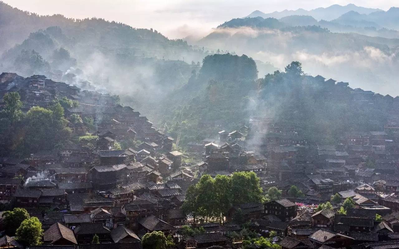 西江千戶苗寨方至客棧民宿，由幸福里團隊打造