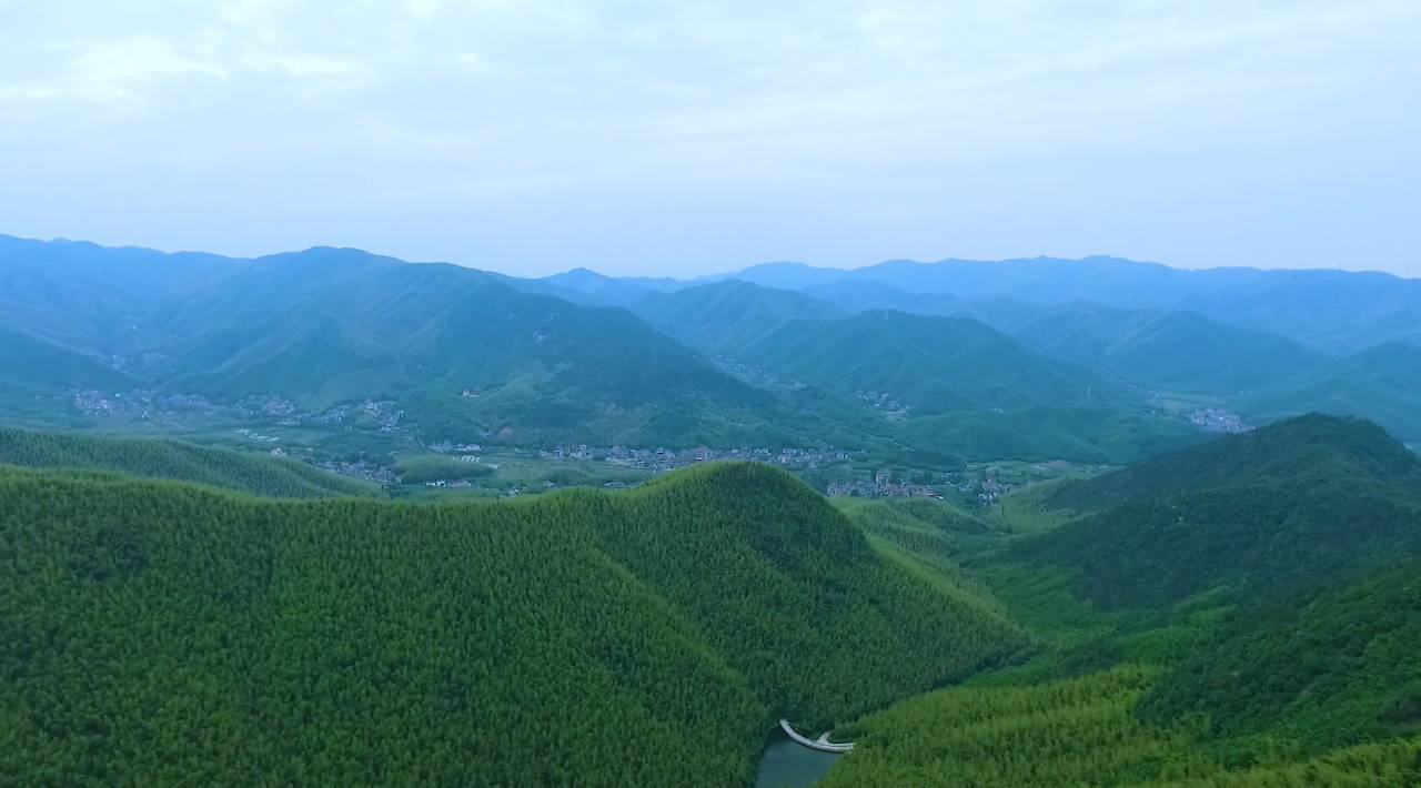 鳴林民宿，穿越千山萬水魂牽夢索的只有家鄉