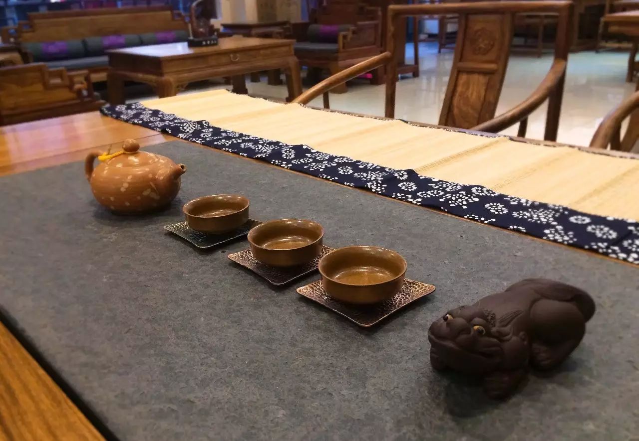 一方茶桌，萬種風情!