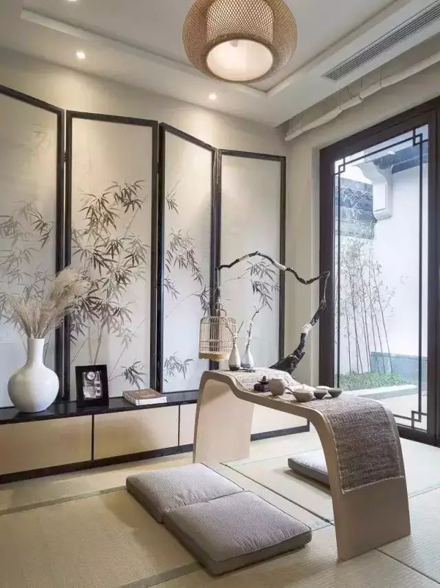 薄薄的屏風，隔而不離典雅大方
