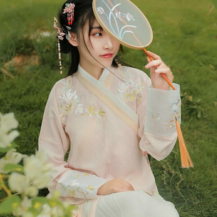雨縑縑意漢服，清新刺繡襦裙漢服圖片