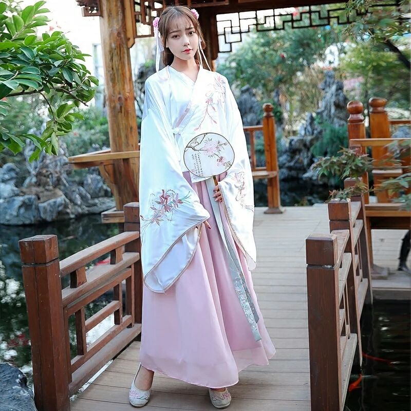 交領(lǐng)襦裙?jié)h服，粉紅清新淡雅漢服圖片