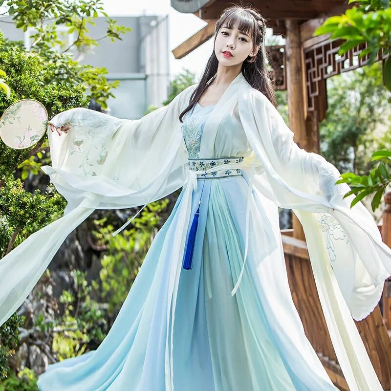 古風淡藍仙女漢服，清新淡雅襦裙漢服圖片