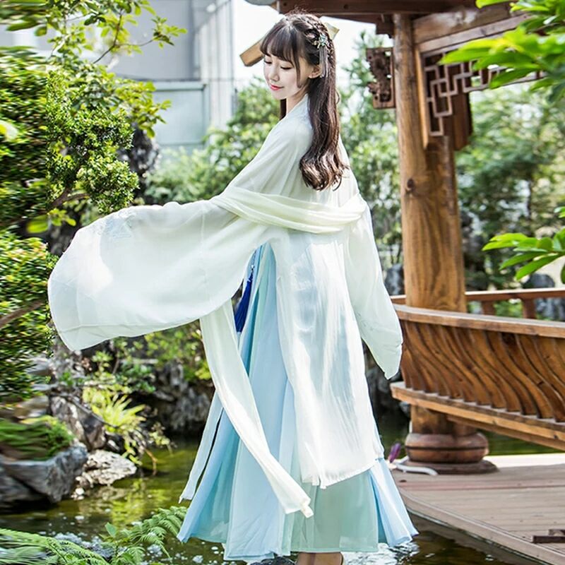 古風淡藍仙女漢服，清新淡雅襦裙漢服圖片