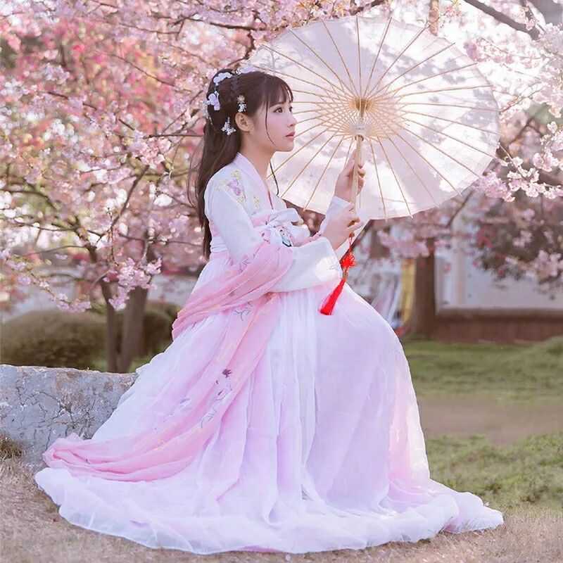 傳統華夏粉色漢服，漢元素清新淡雅漢服圖片