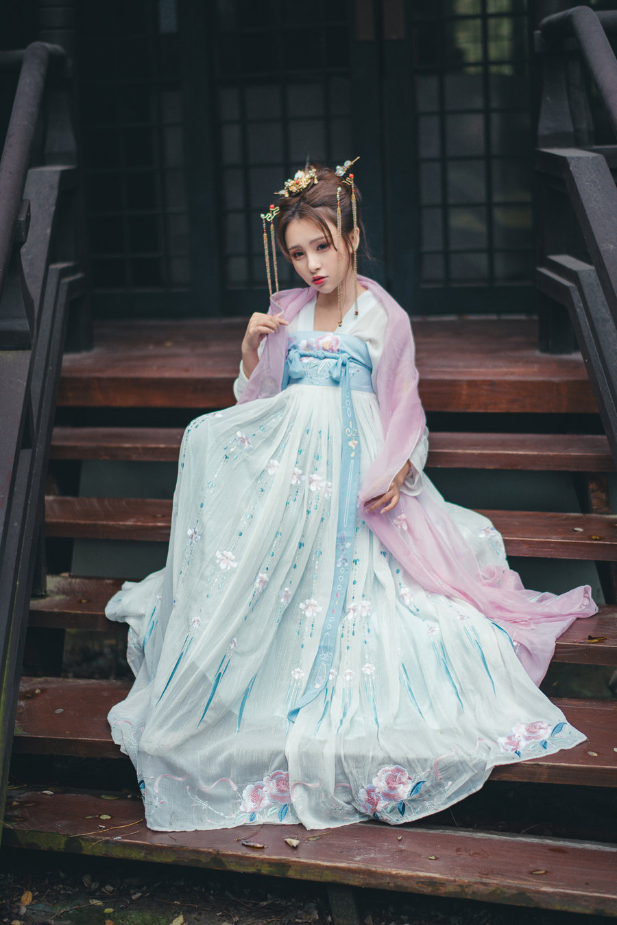 四款大明風度的漢服圖片，且看漢服的端莊雅致