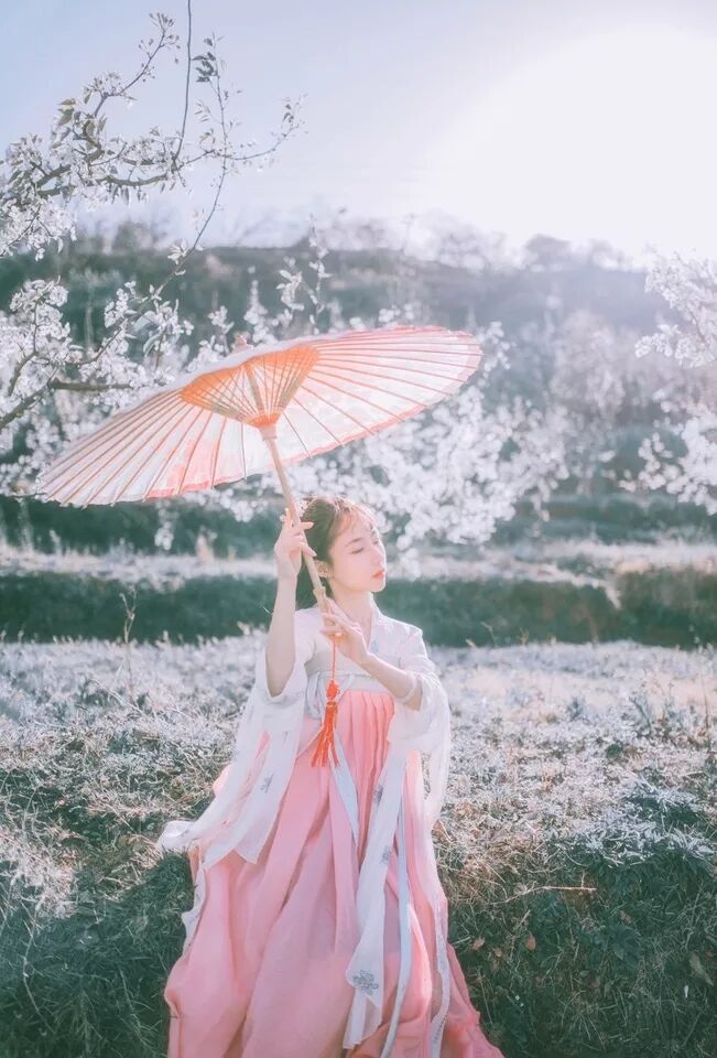 四款大明風度的漢服圖片，且看漢服的端莊雅致