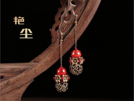 艷塵復(fù)古中國風(fēng)氣質(zhì)耳環(huán)，古風(fēng)紅色琉璃首飾