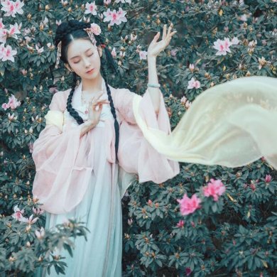 原創繡花齊胸襦裙，仙氣漸變清新漢服