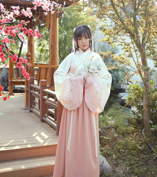改良交領齊腰曲裾，漸變印花襦裙日常漢服