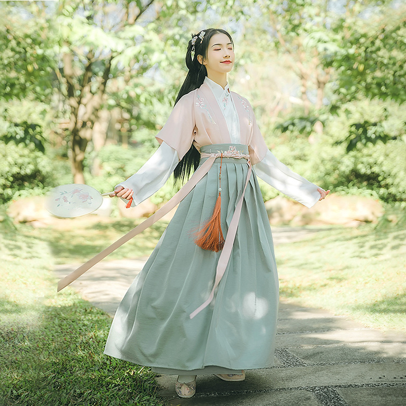鈴瑤花齊腰襦裙漢服，小清新花枝刺繡漢服圖片