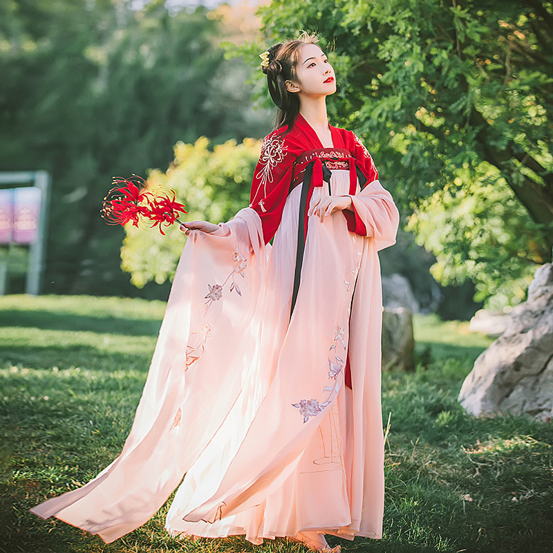 火紅彼岸花齊胸襦裙漢服，日常春夏漢服圖片