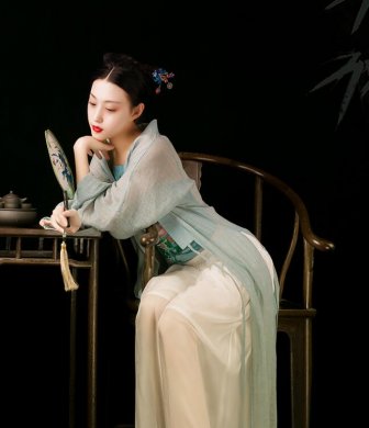 簡潔中式麻紗漢服，開衫披風褙子漢服圖片