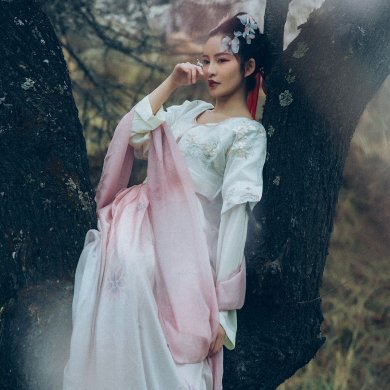 三款魏晉風優雅漢服，配上清新脫俗的你