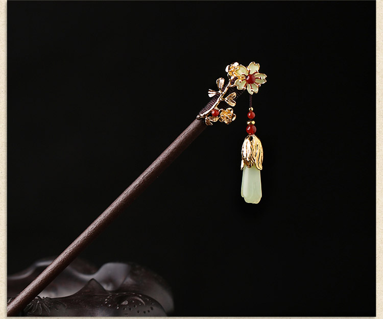 古典花朵頭飾：古風花朵岫玉流蘇發簪木簪子