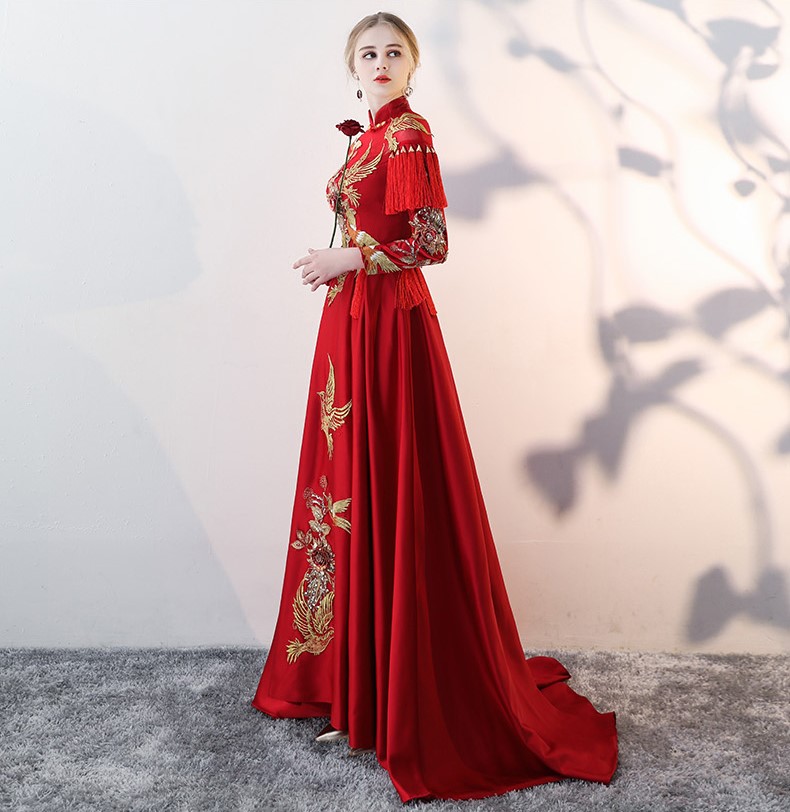 時尚酒紅色中式禮服，流蘇古典新娘禮服