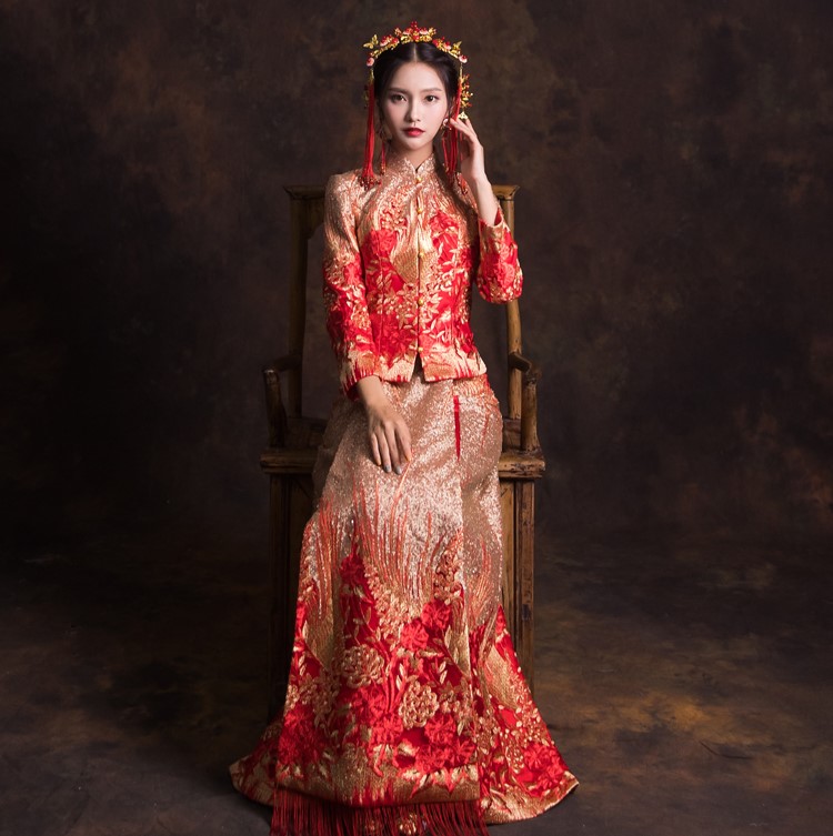 古典新娘結婚禮服，喜悅花朵中式禮服