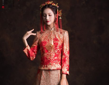 古典新娘結婚禮服，喜悅花朵中式禮服