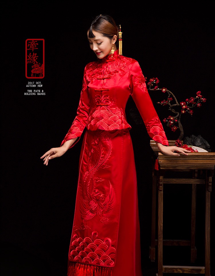 紅妝素雅中式禮服，同色系刺繡新娘禮服
