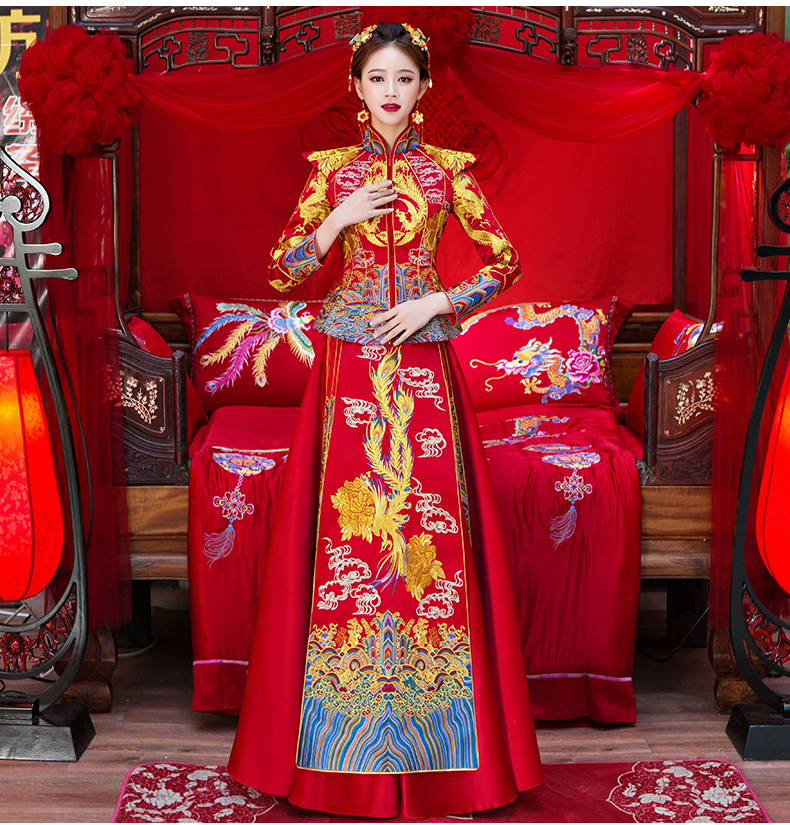 花開(kāi)牡丹中式禮服，古韻悠揚(yáng)奢華刺繡新娘禮服