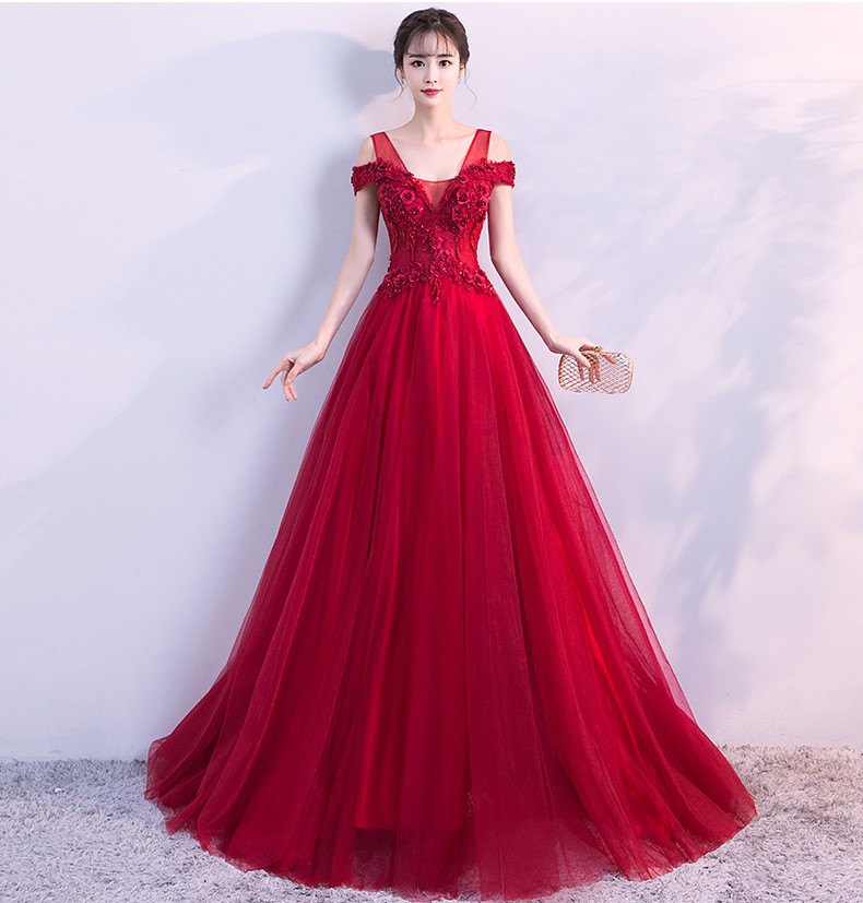 優(yōu)雅雙肩中式禮服,中國風(fēng)立體繡花晚禮服