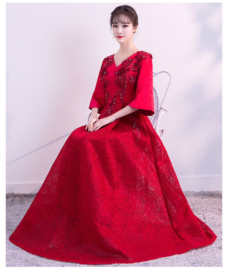 時(shí)尚性感V領(lǐng)中式禮服，立體繡花新娘結(jié)婚禮服
