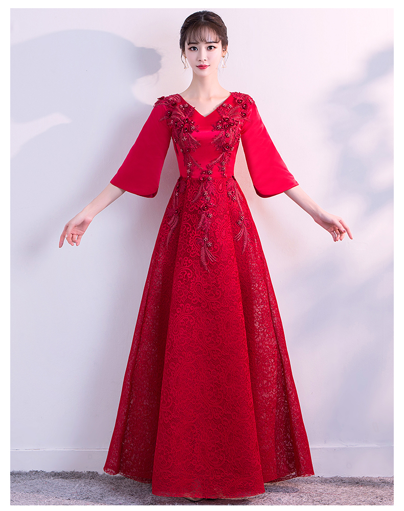 時(shí)尚性感V領(lǐng)中式禮服，立體繡花新娘結(jié)婚禮服