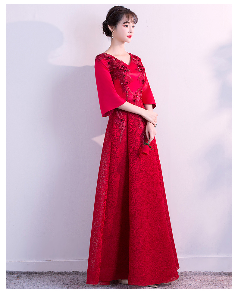 時(shí)尚性感V領(lǐng)中式禮服，立體繡花新娘結(jié)婚禮服